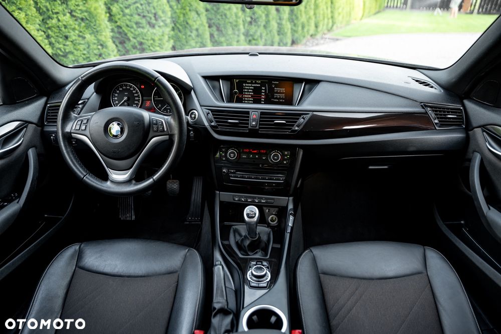 BMW X1 xDrive20d xLine - 28