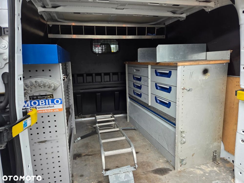 Ford Transit Custom - 13