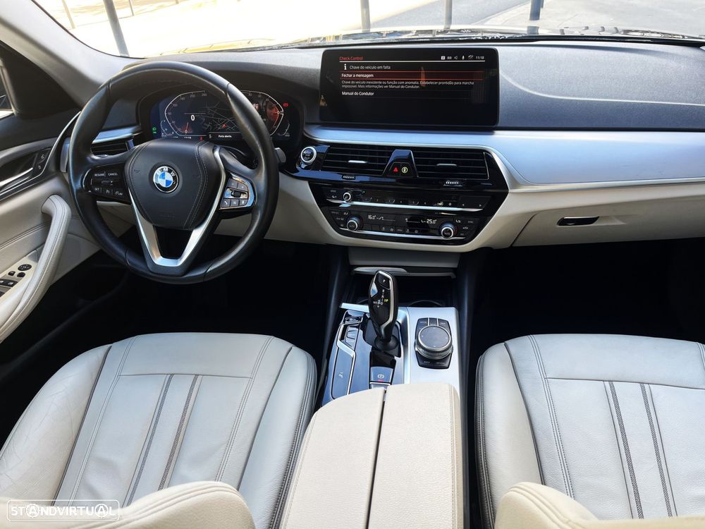 BMW 520 d Line Luxury Auto - 4