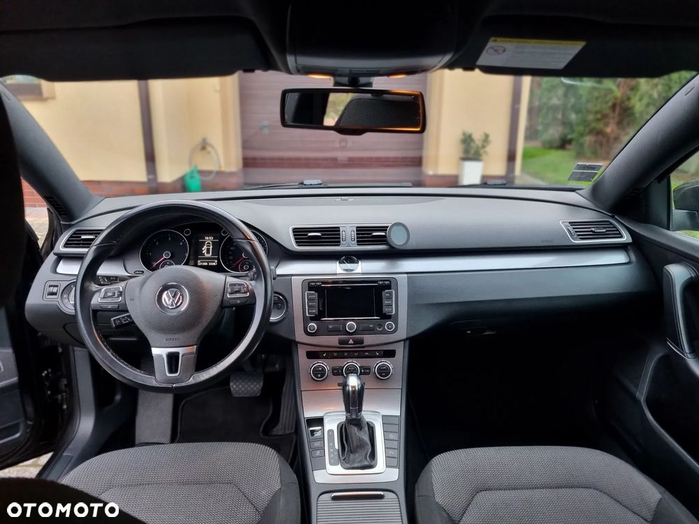 Volkswagen Passat 2.0 TDI Highline DSG - 10