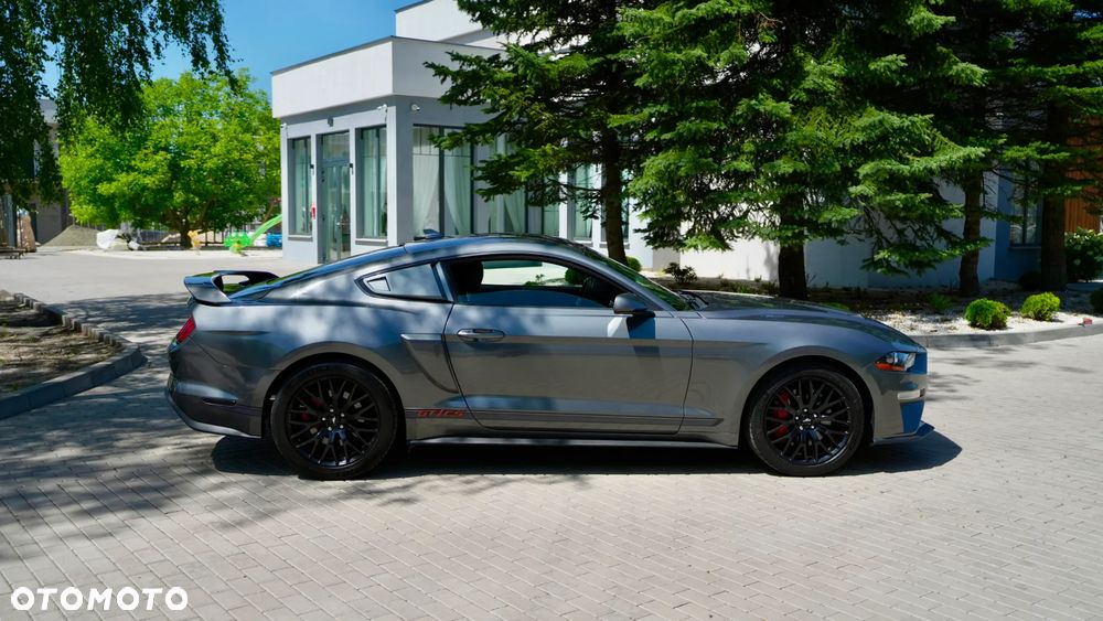 Ford Mustang 5.0 V8 GT - 4