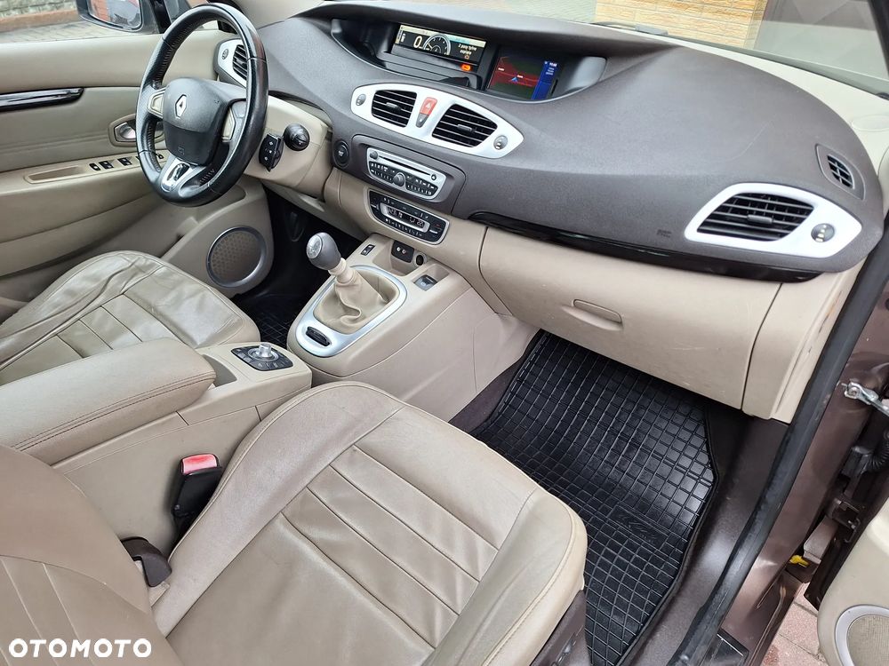 Renault Scenic dCi 160 Bose Edition - 27