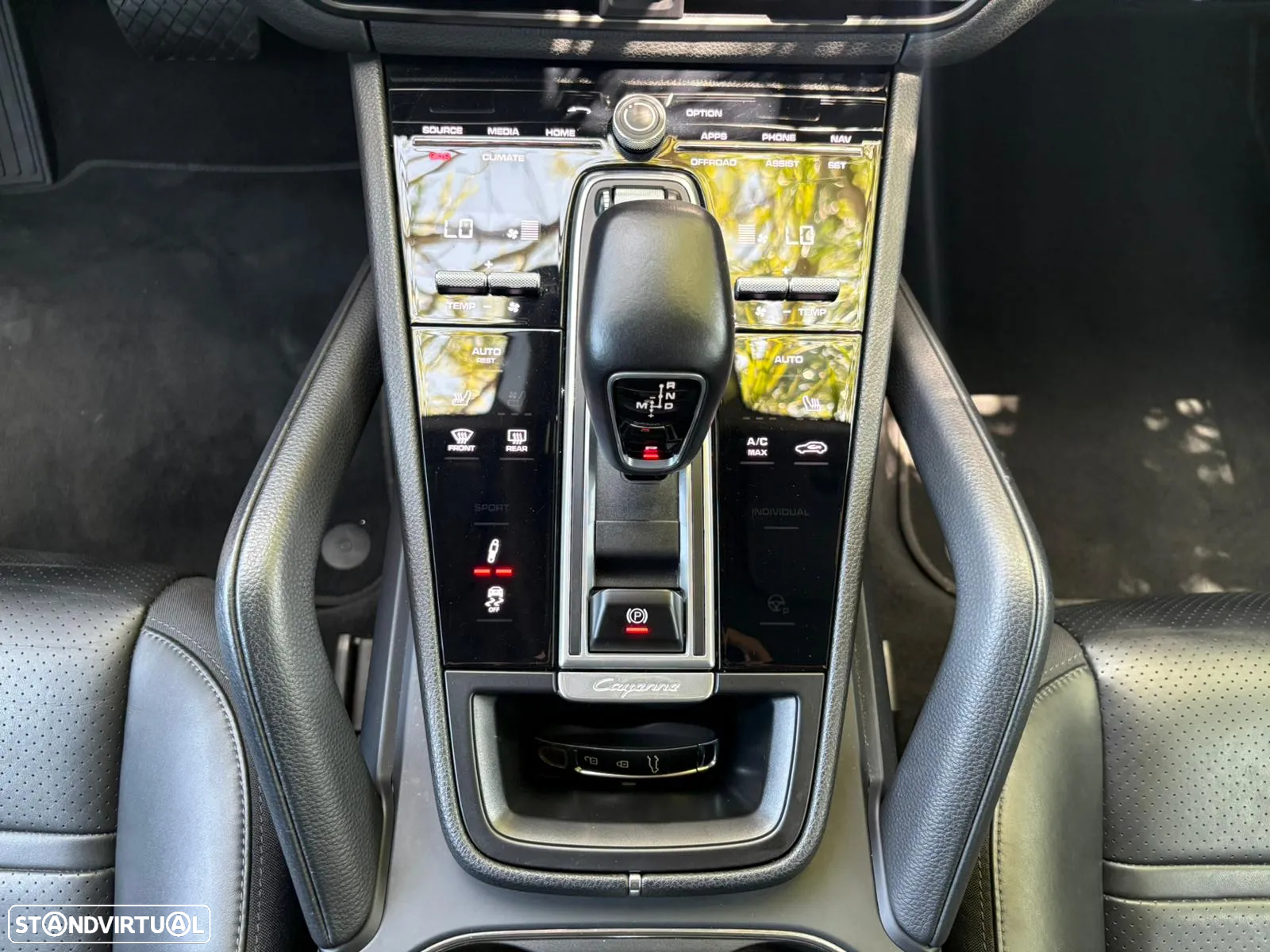 Porsche Cayenne Coupé Platinum Edition - 24