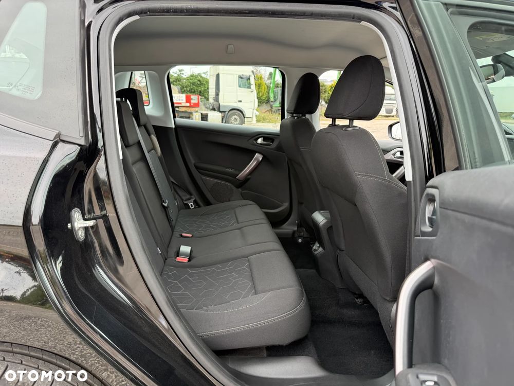 Peugeot 2008 PureTech 82 Allure - 26