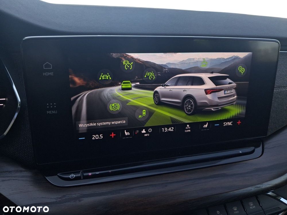 Skoda Octavia 2.0 TSI 4x4 Scout DSG - 34
