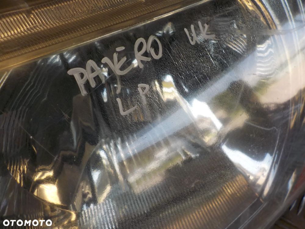 MITSUBISHI PAJERO III SHOGUN LAMPA PRAWA PRZÓD UK - 7