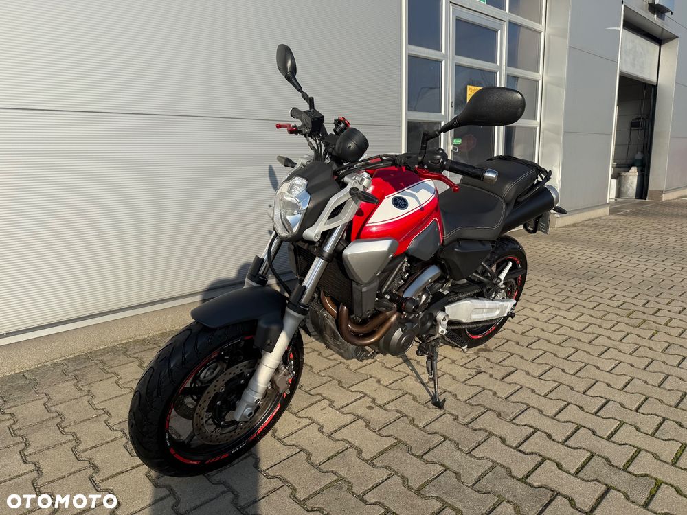 Yamaha MT - 4