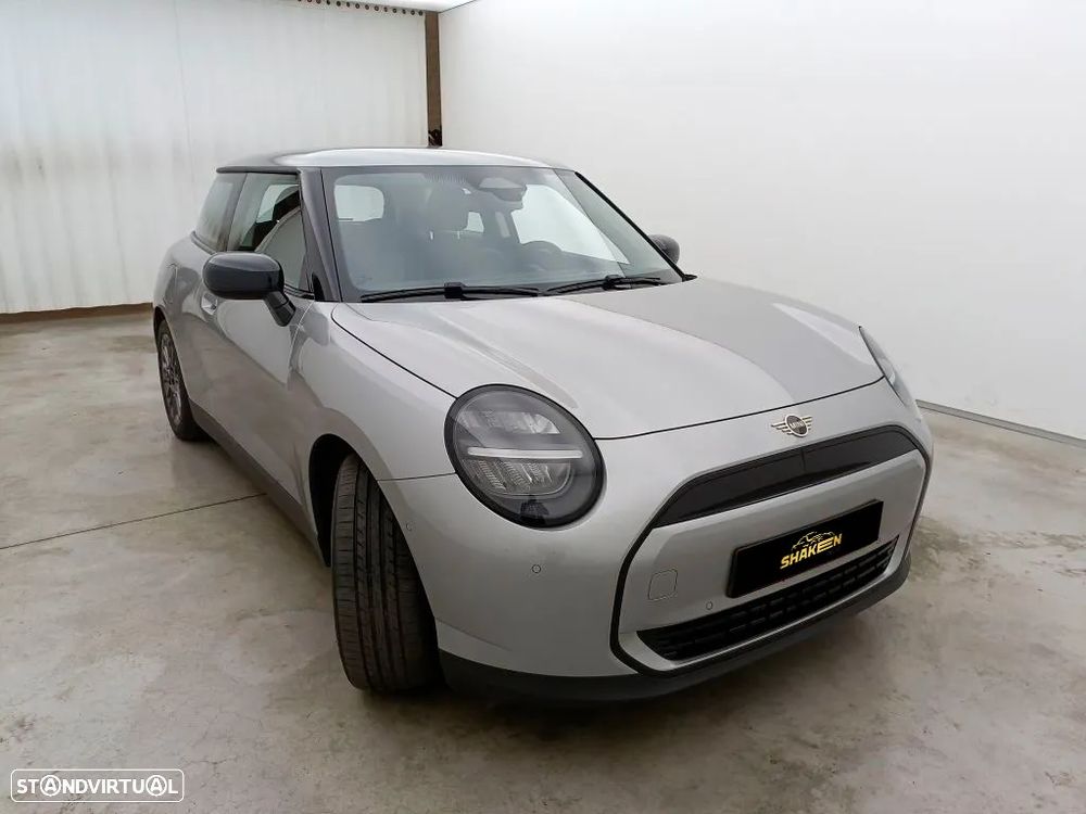 MINI 3 Portas Cooper E Classic - 3