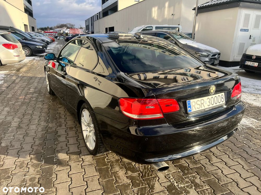 BMW Seria 3 320i - 29