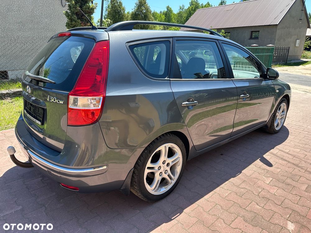 Hyundai i30 1.6 Premium - 8