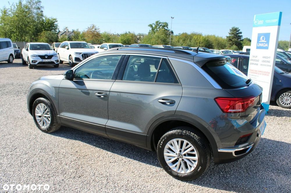 Volkswagen T-Roc - 9