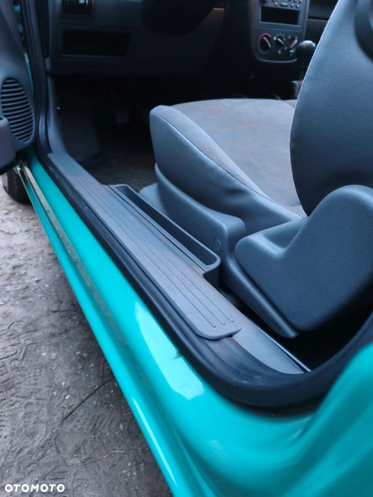 Opel Corsa 1.2 16V Comfort - 9