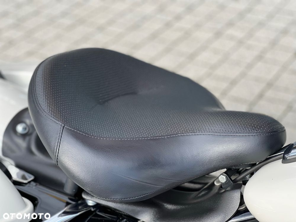 Harley-Davidson FLHT Electra Glide Standard - 25