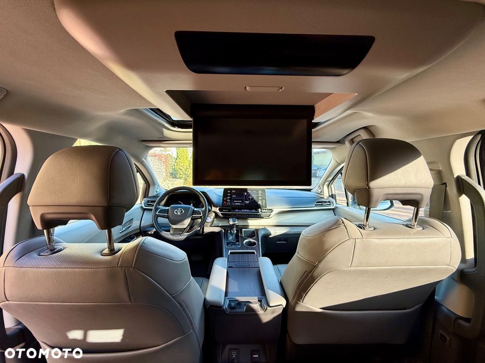 Toyota Sienna 3.5 V6 XLE AWD - 21