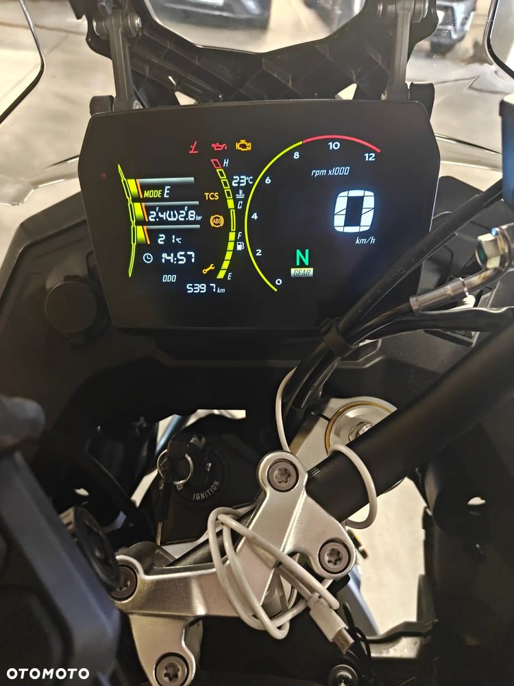 VOGE 625DSX - 6