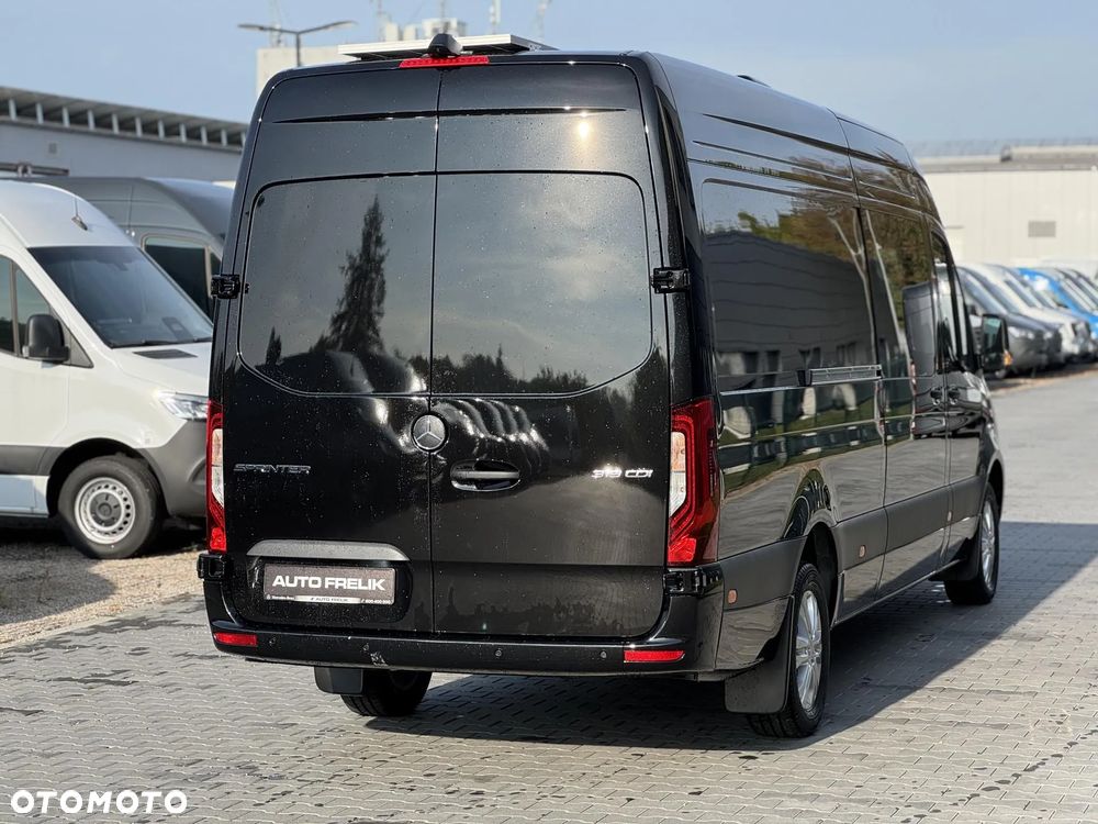 Mercedes-Benz Sprinter - 6