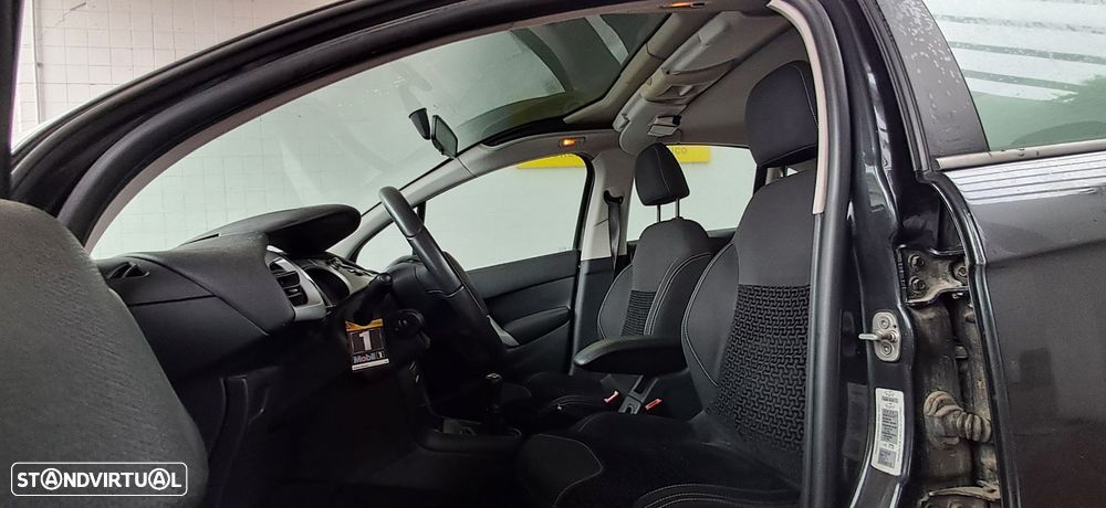 Citroën C3 1.4 Airdream Attraction - 9