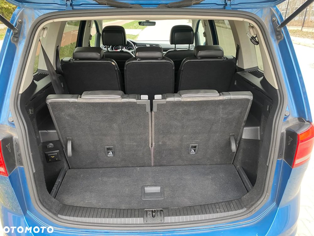 Volkswagen Touran 2.0 TDI BMT Highline DSG - 14