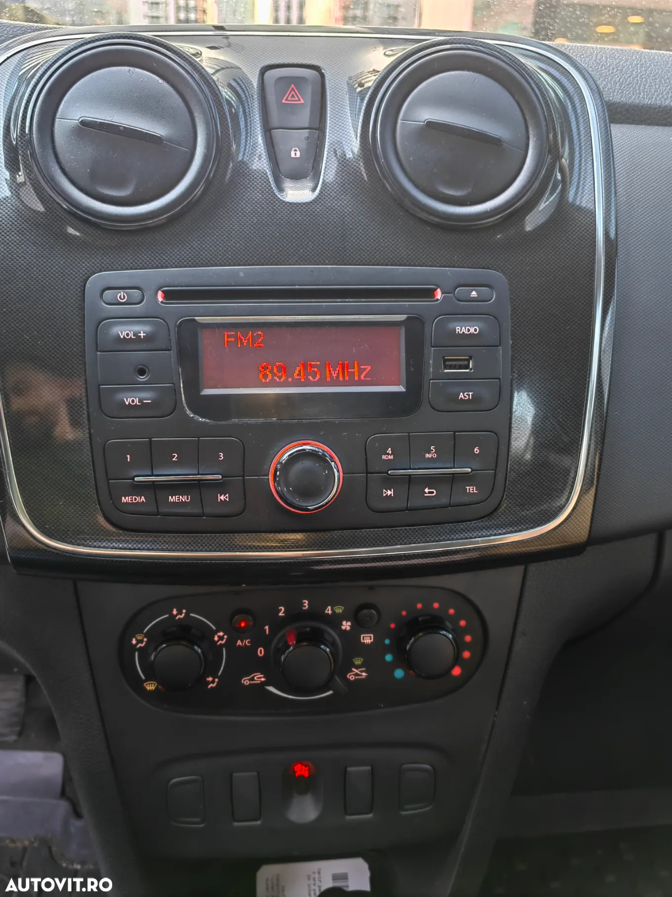 Dacia Logan - 4