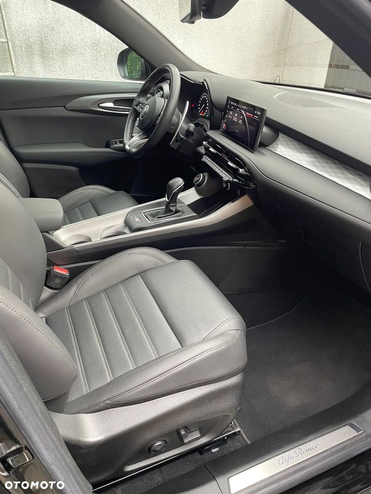 Alfa Romeo Tonale 1.3 VGT Q4 Veloce - 8