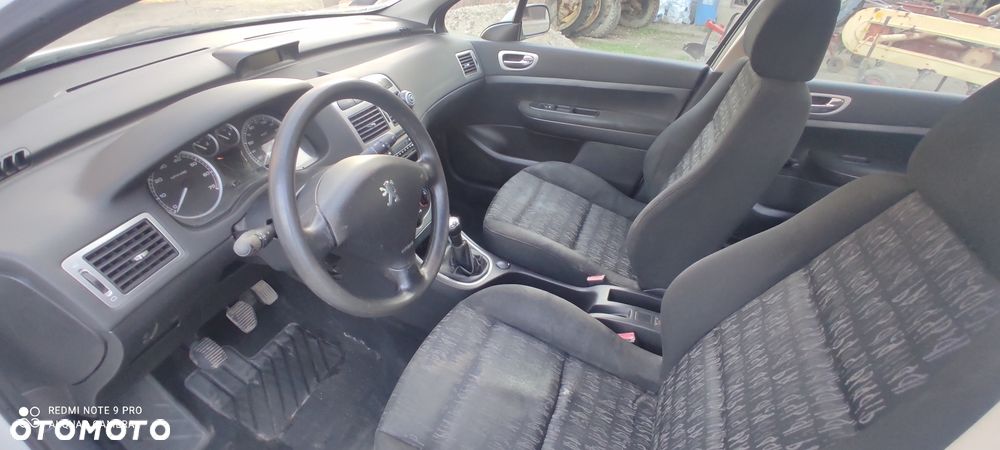 Peugeot 307 - 8