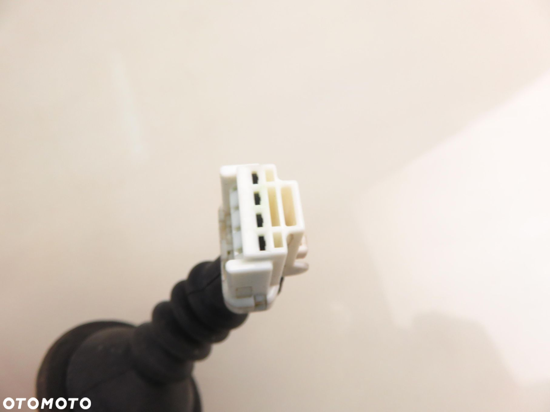 LAMPA LEWA TYLNA NISSAN MURANO I Z50 22063779 - 3