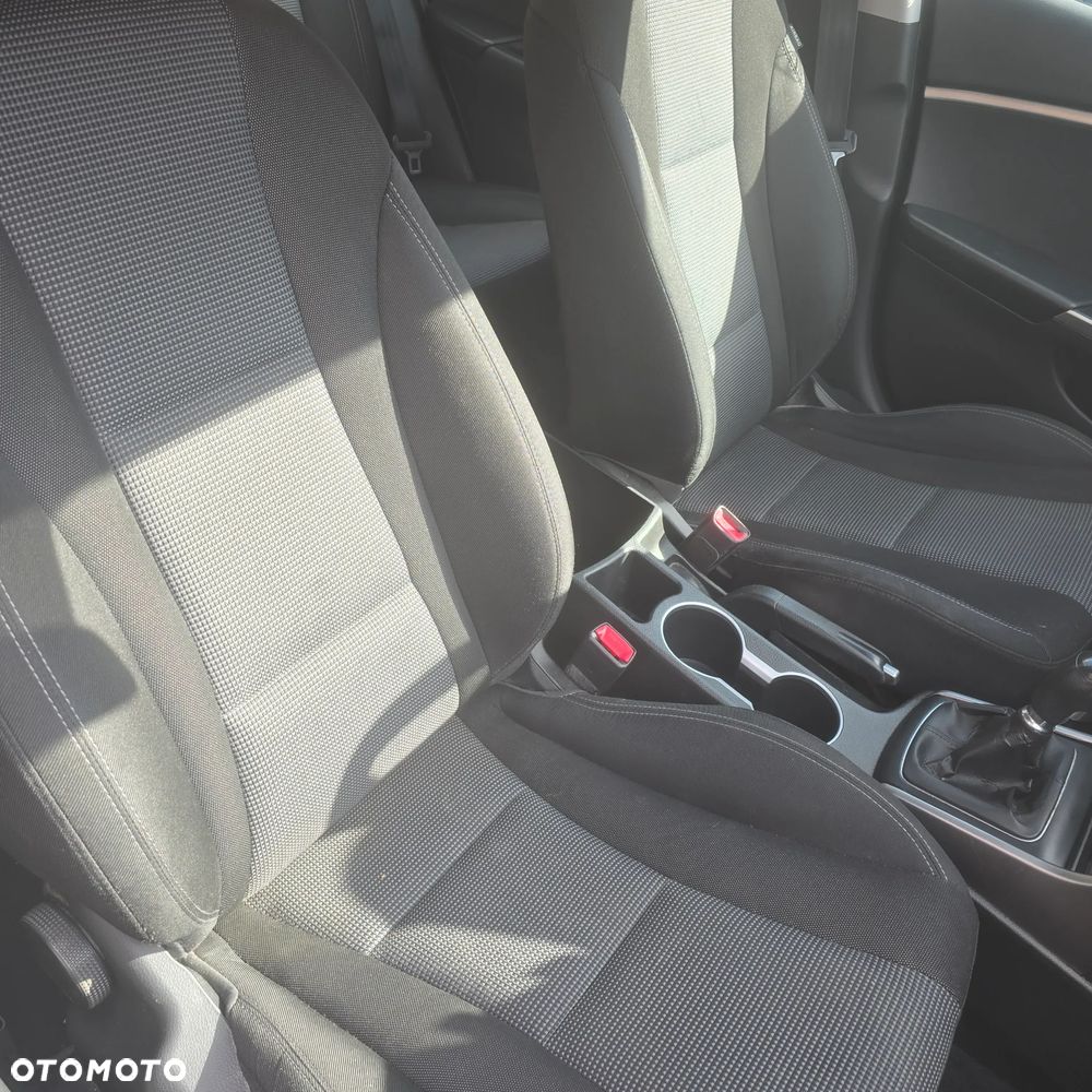 Hyundai i30 - 19
