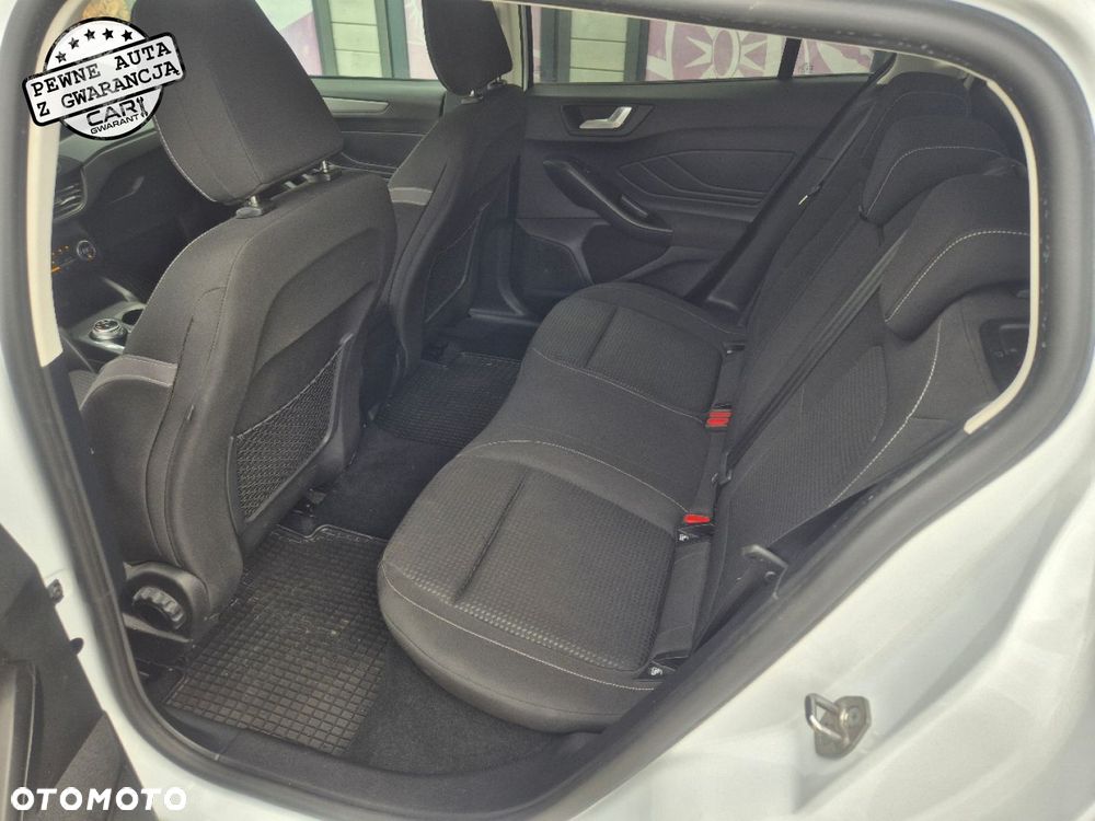 Ford Focus - 31