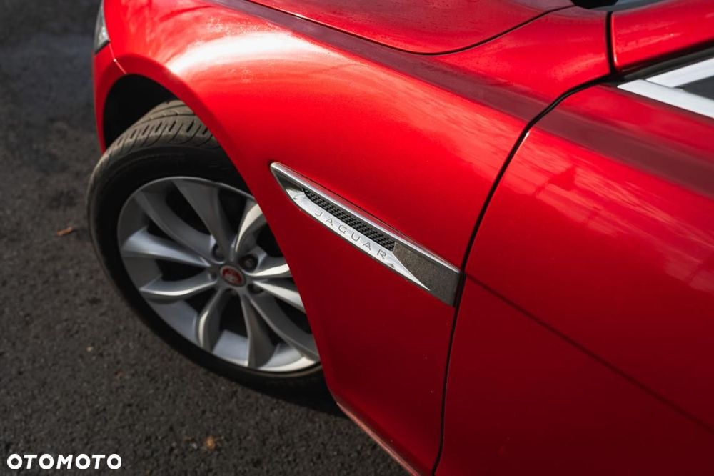 Jaguar XF - 9