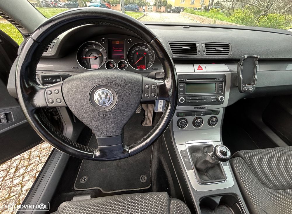 VW Passat Variant 1.9 TDi Confortline - 19
