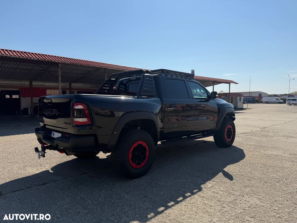 Dodge RAM - 6