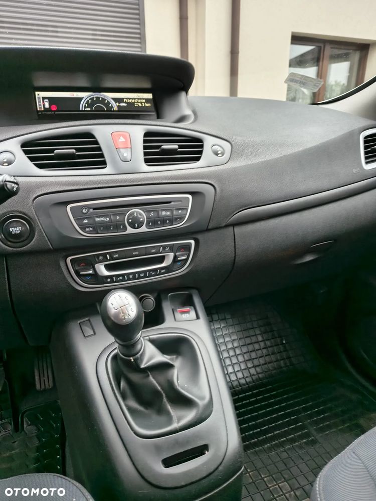 Renault Scenic - 11