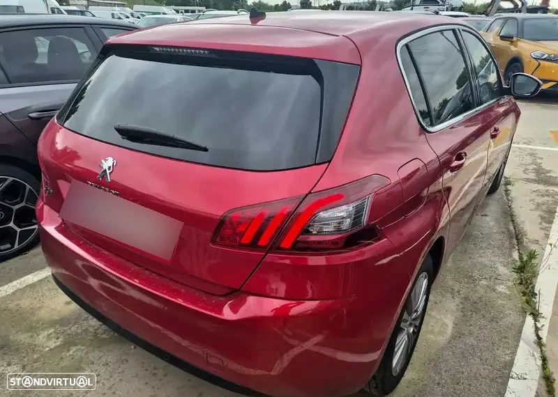 Peugeot 308 ver-1-2-puretech-allure-eat8 - 4