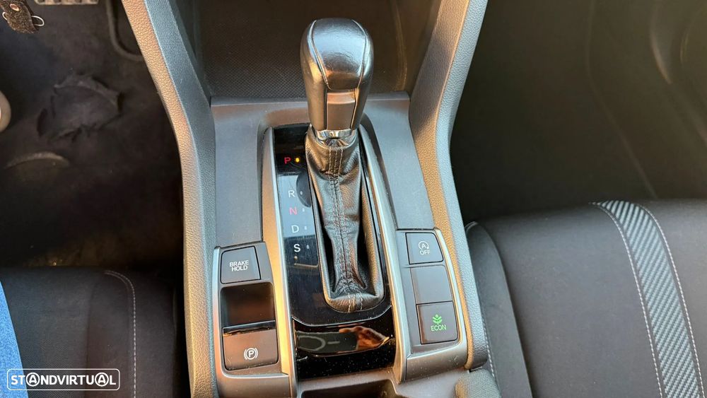 Honda Civic 1.0 i-VTEC Turbo CVT Executive - 16