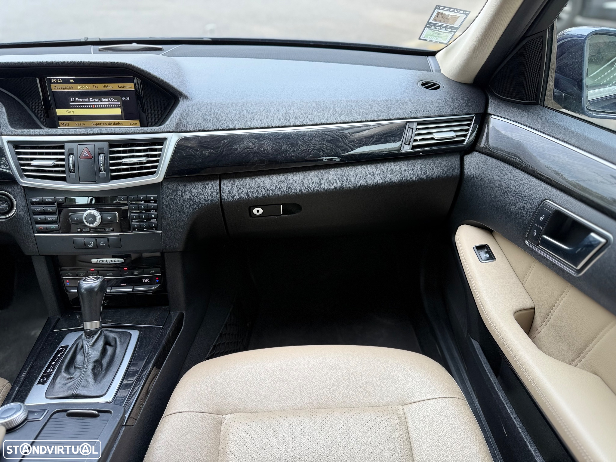 Mercedes-Benz E 220 CDi Avantgarde BlueEfficiency Auto. - 10