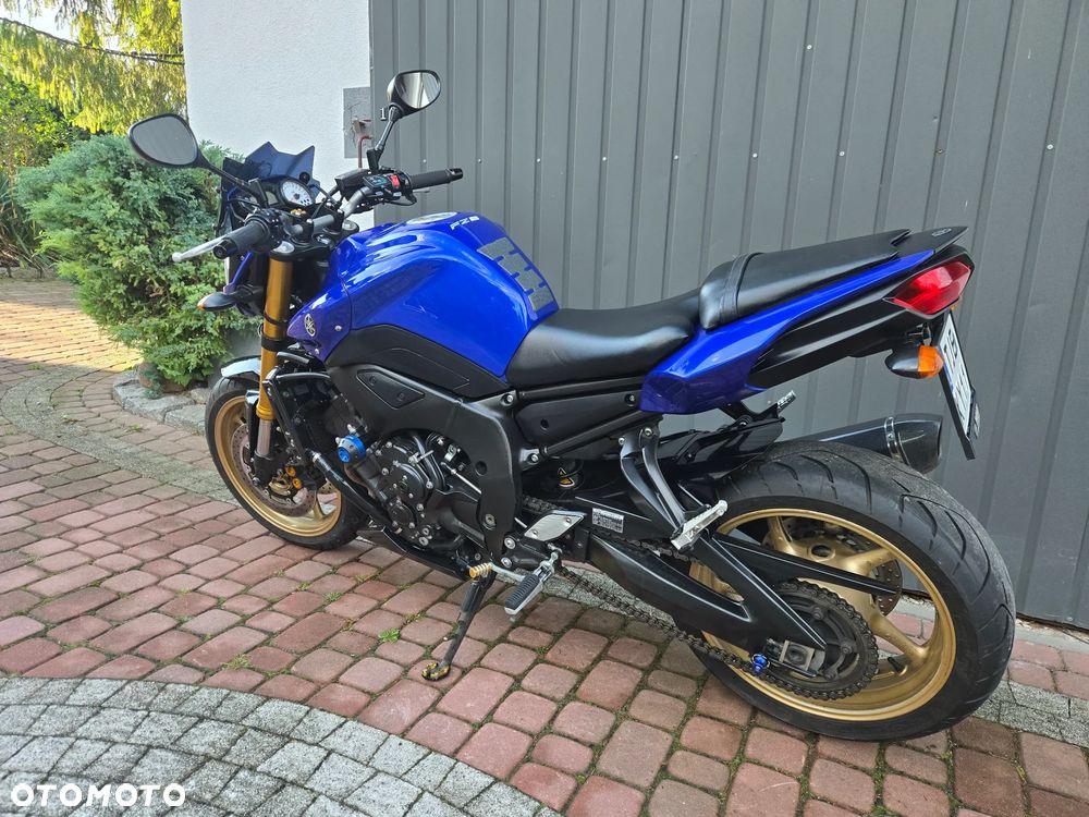 Yamaha FZ8 - 13