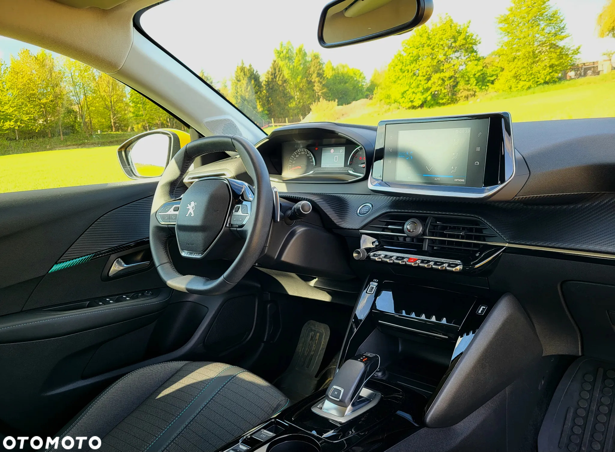 Peugeot 208 1.2 PureTech Allure S&S EAT8 - 9