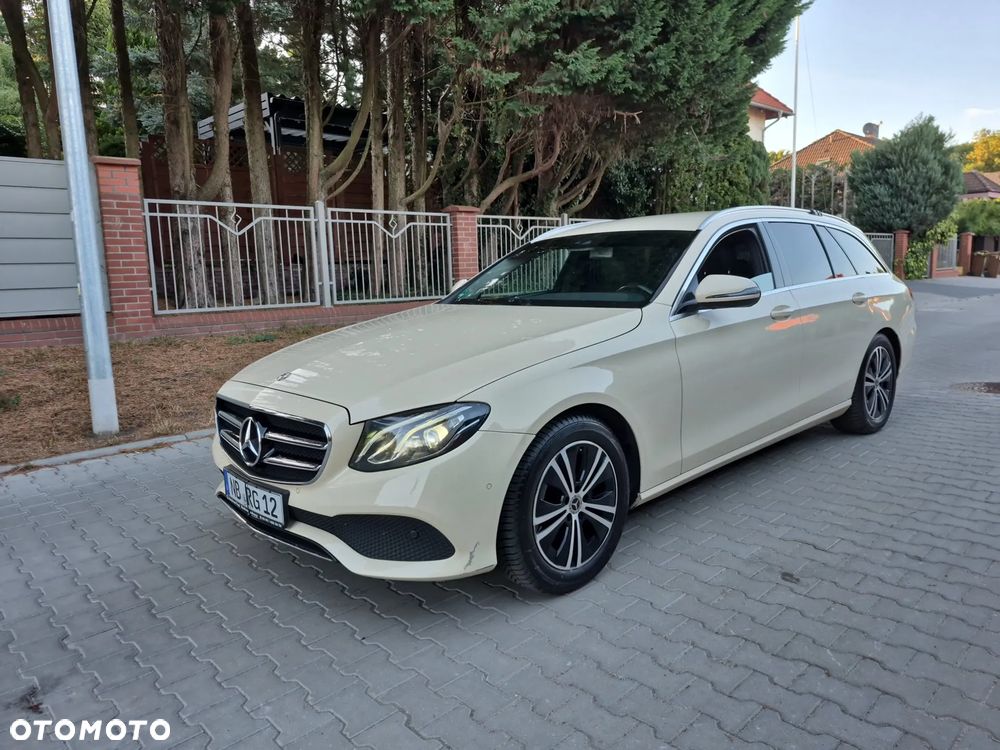 Mercedes-Benz Klasa E 220 d 9G-TRONIC - 1