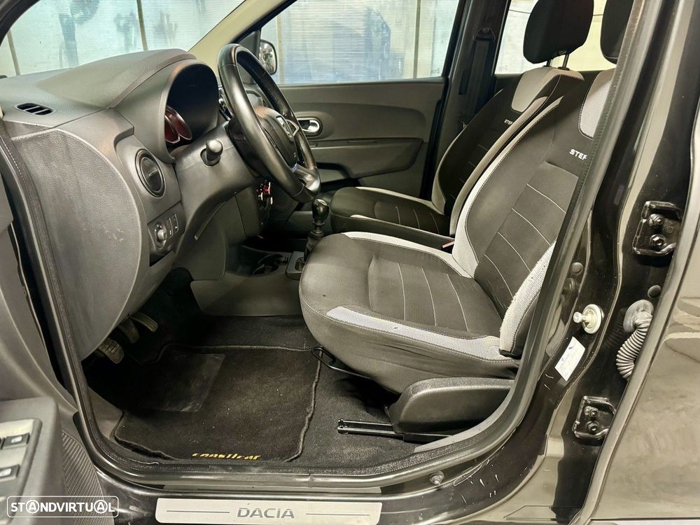 Dacia Lodgy 1.5 Blue dCi Stepway 7L - 24