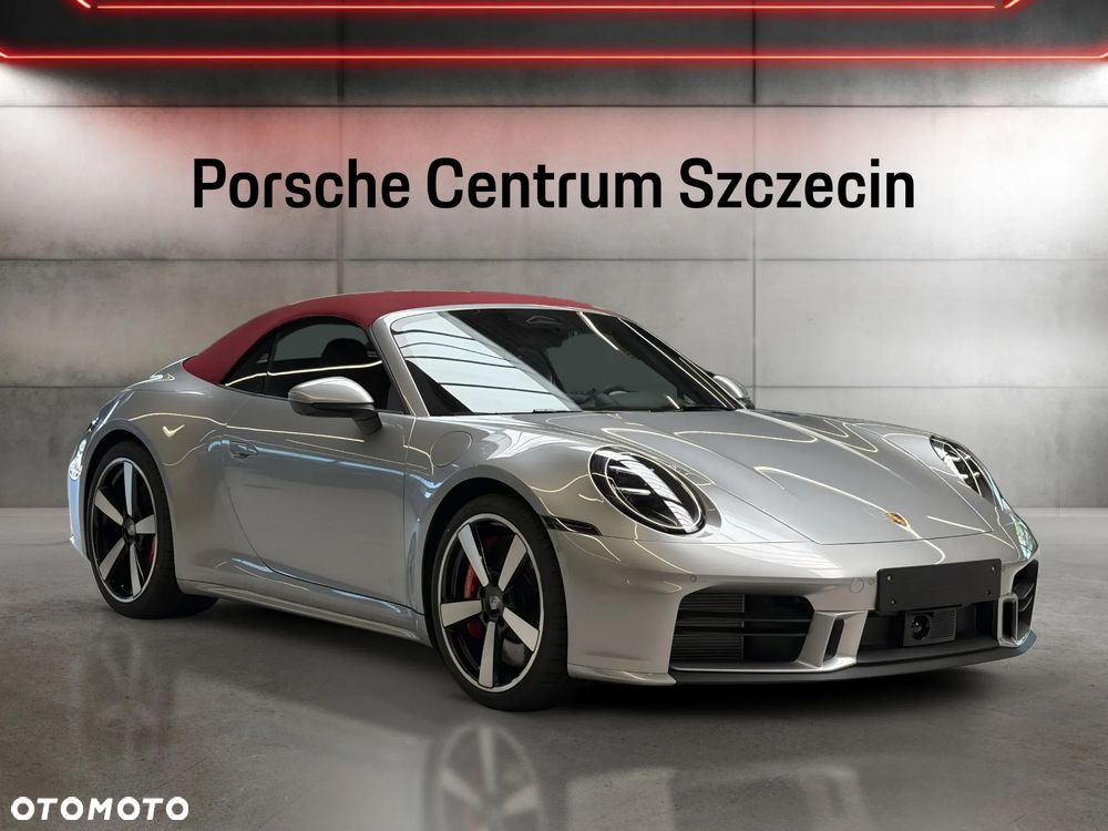 Porsche 911 Carrera 4S - 8