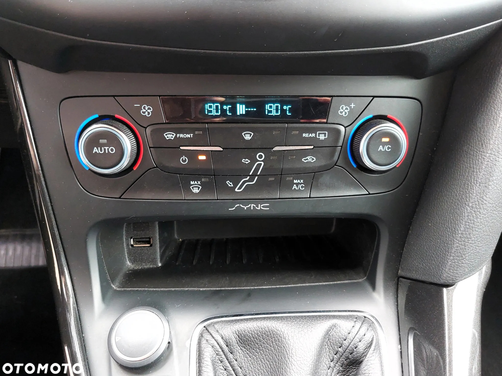Ford Focus 1.6 TDCi Titanium - 16