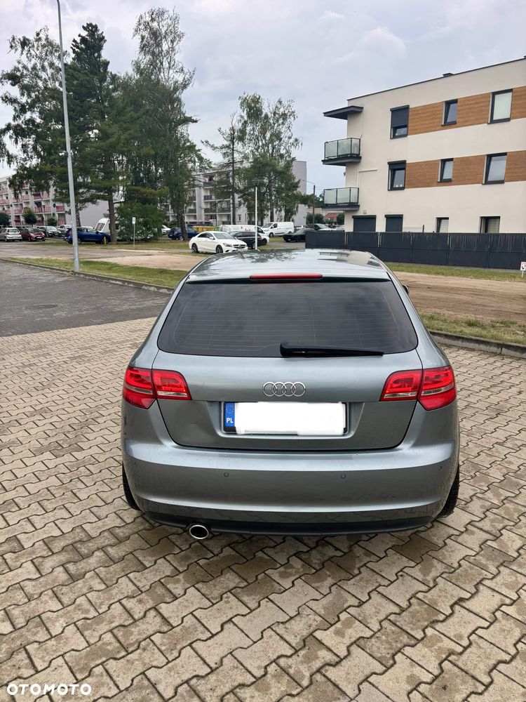 Audi A3 Sportback - 4