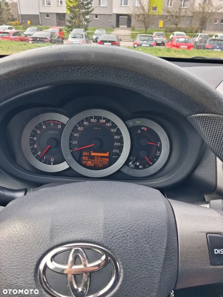 Toyota RAV4 2.0 VVT-i Sol - 18