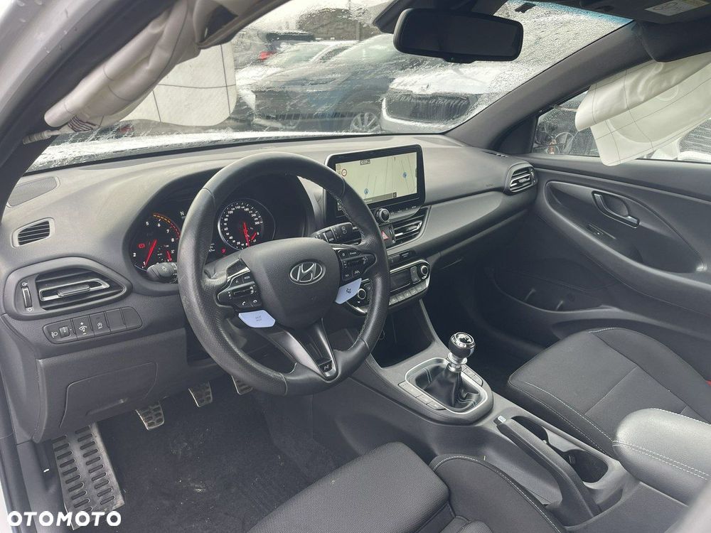Hyundai i30 N 2.0 T-GDI - 10