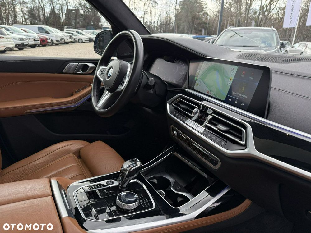 BMW X7 M50i sport - 32