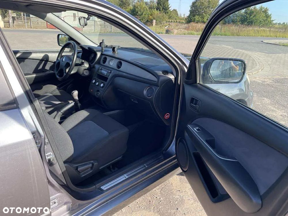 Mitsubishi Outlander 2.0 Comfort - 19