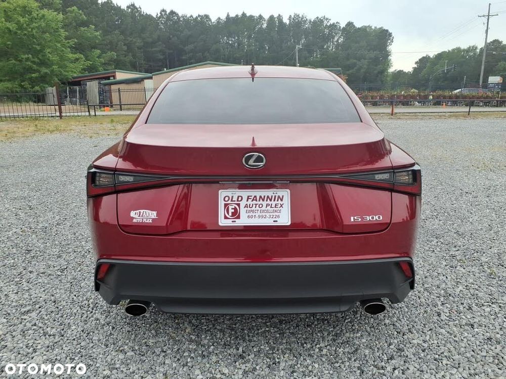 Lexus IS 200t - 7