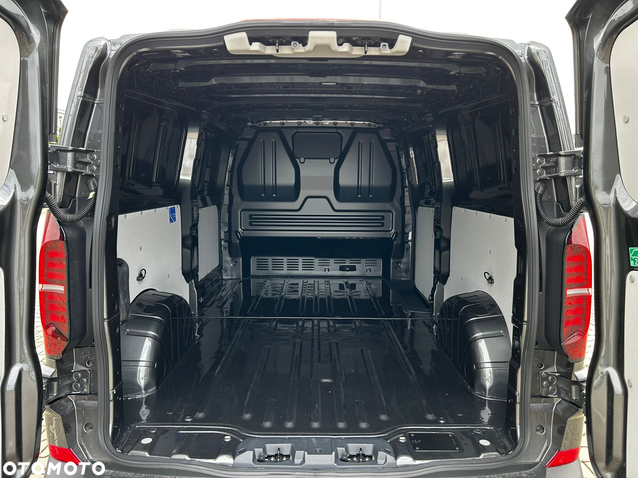 Volkswagen Transporter - 23