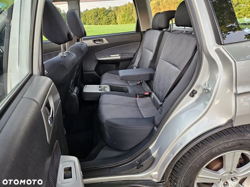 Subaru Forester 2.0 XA TRE - 21