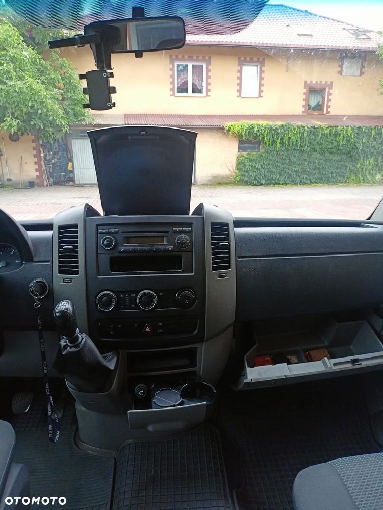 Mercedes-Benz Sprinter - 10